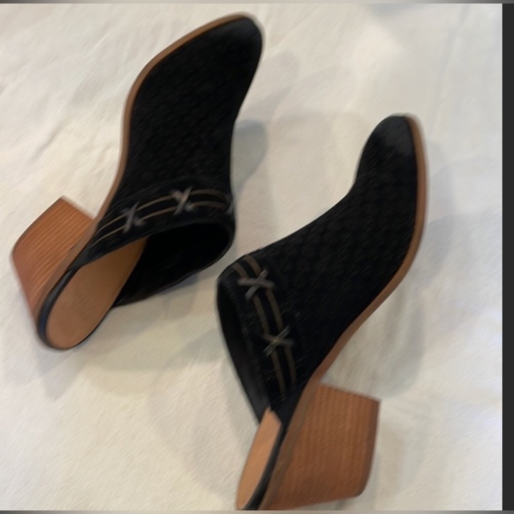 Frye and Co. Jacy Perf Mule Black 10 M - Picture 2 of 10